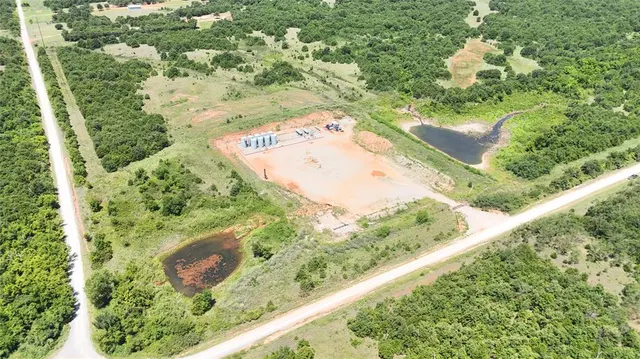 Photo 3 — W Grumman Road, Lindsay, OK 73052