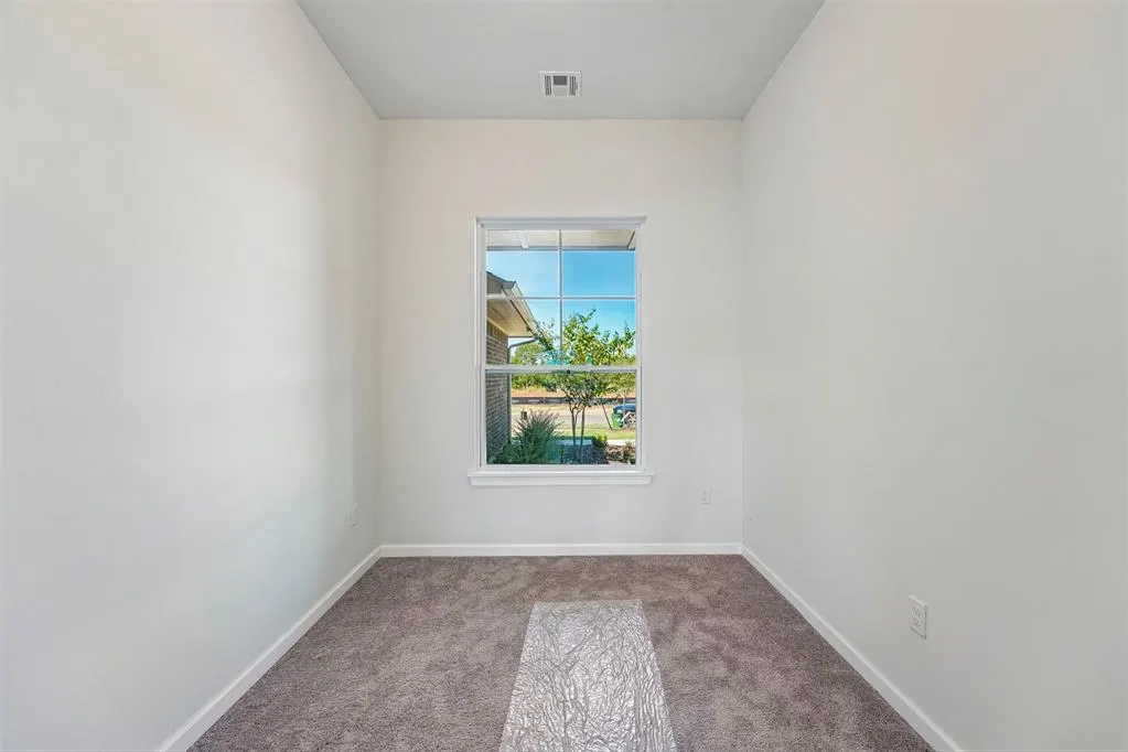Photo 12 — 1812 Pin Cherry Lane, Moore, OK 73160