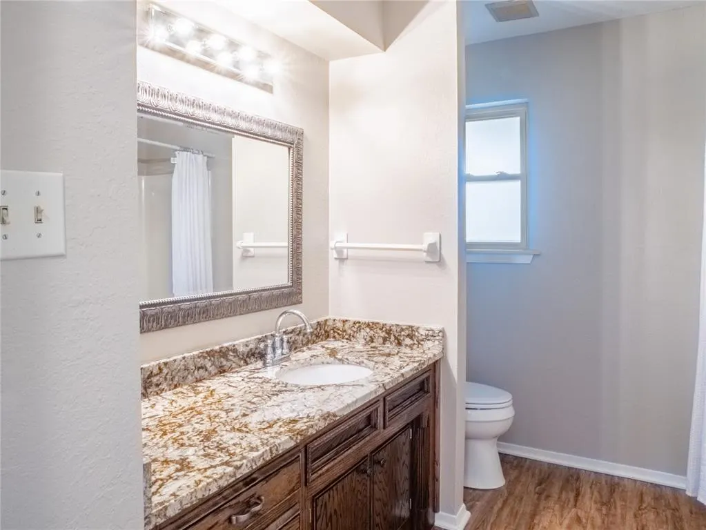 Photo 18 — 314 NE 26th Street, Lawton, OK 73507