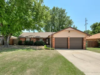 Sold home at 402 Vickie Drive