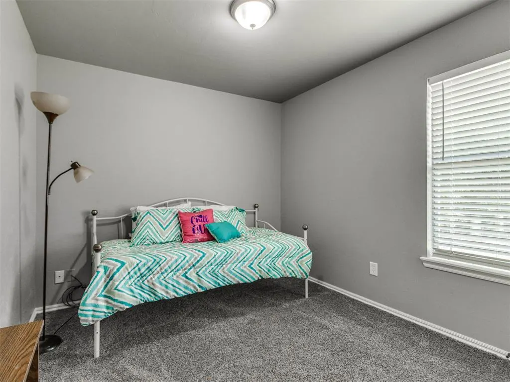 Photo 32 — 12281 SW 10th Street, Yukon, OK 73099