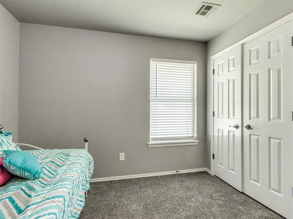 Photo 33 — 12281 SW 10th Street, Yukon, OK 73099