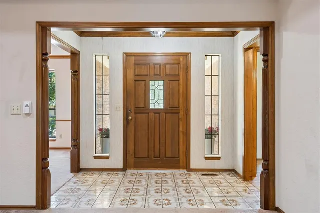 Photo 4 — 6812 Newman Drive, Oklahoma City, OK 73162