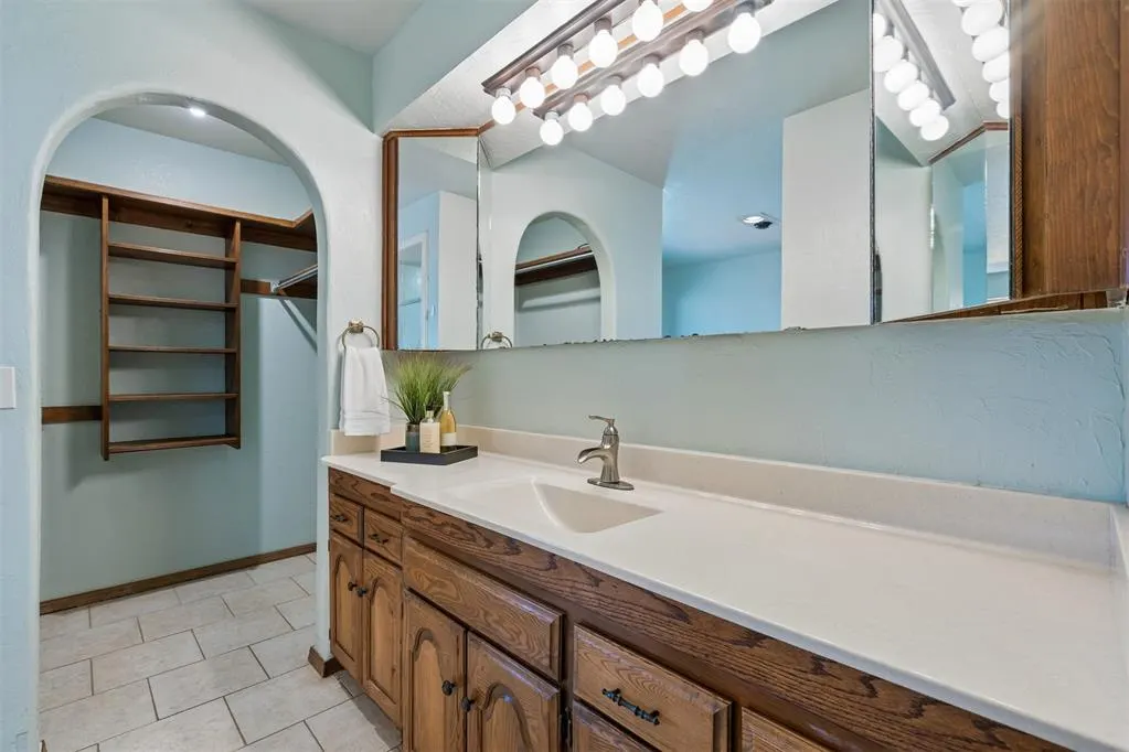 Photo 21 — 6812 Newman Drive, Oklahoma City, OK 73162