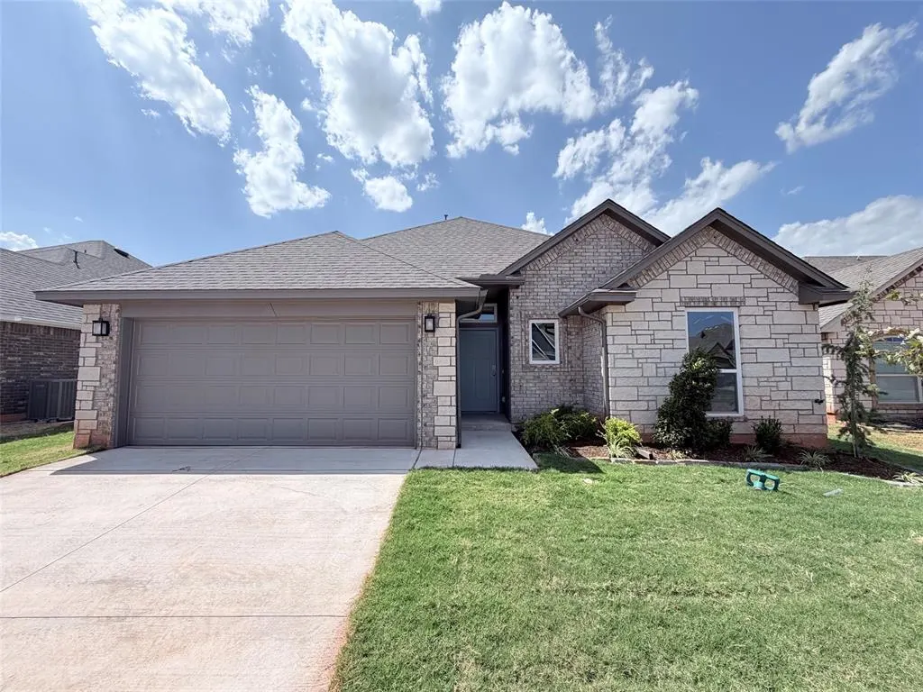 Front exterior — 19517 Birchfield Drive, Edmond, OK 73012