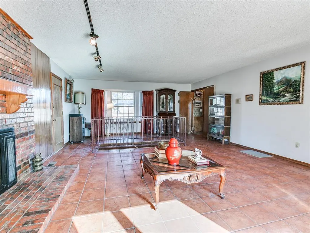 Photo 14 — 29805 SE 29th Street, McLoud, OK 74851