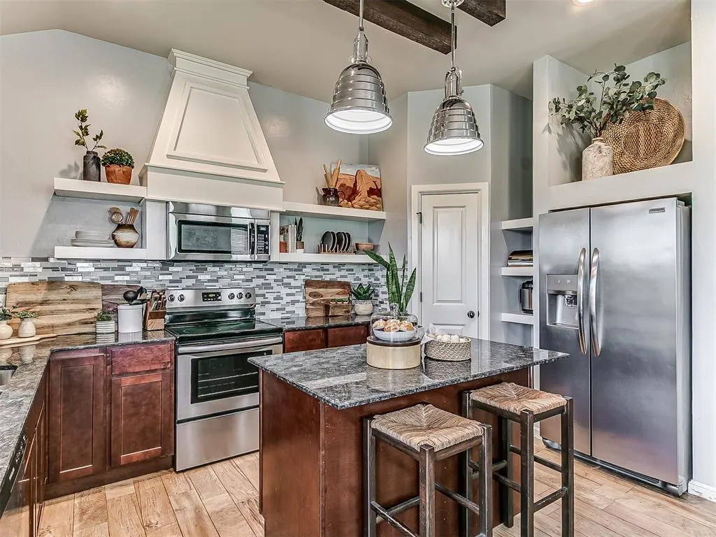Photo 16 — 18301 Naomi Drive, Cashion, OK 73016