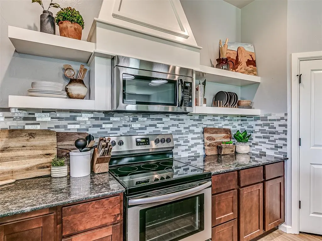Photo 20 — 18301 Naomi Drive, Cashion, OK 73016
