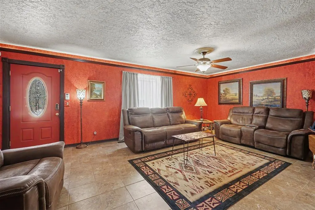 Photo 6 — 4 Darla Drive, Sayre, OK 73662