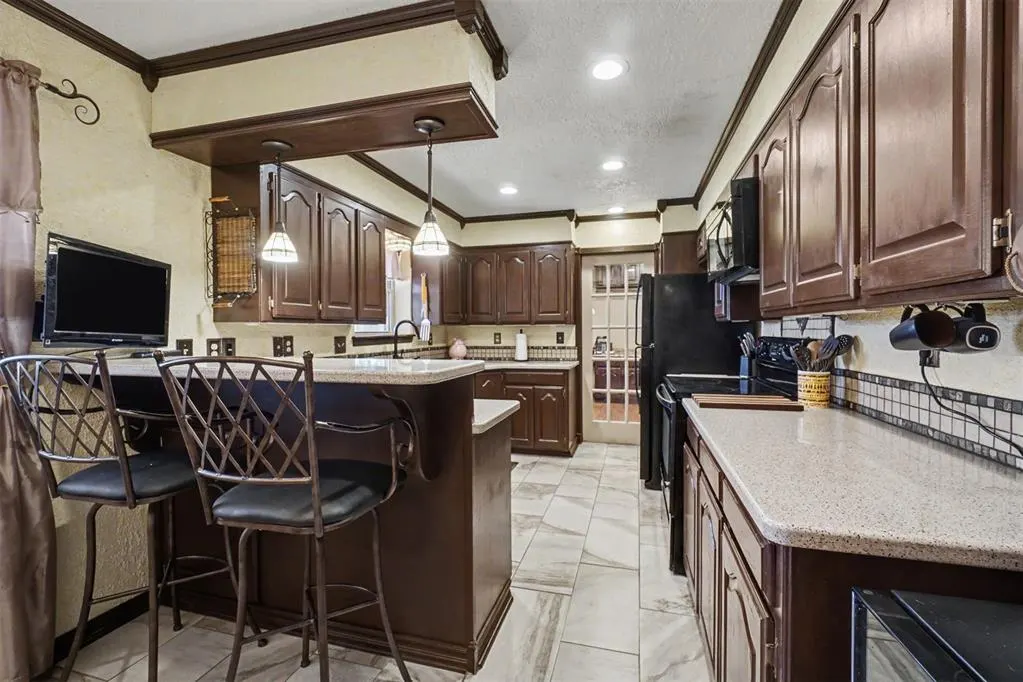 Photo 11 — 4 Darla Drive, Sayre, OK 73662