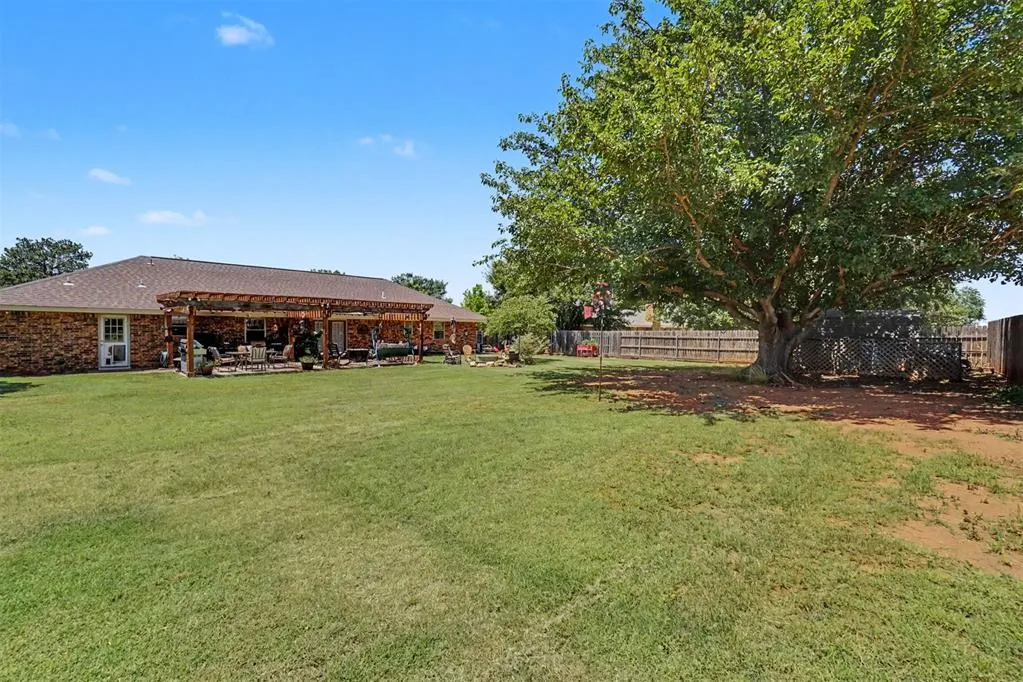 Photo 36 — 4 Darla Drive, Sayre, OK 73662