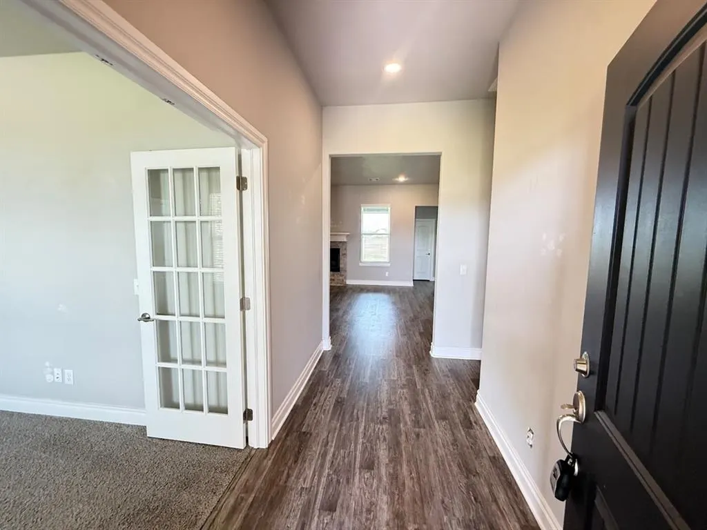 Photo 3 — 9544 Monterey Drive, Edmond, OK 73025