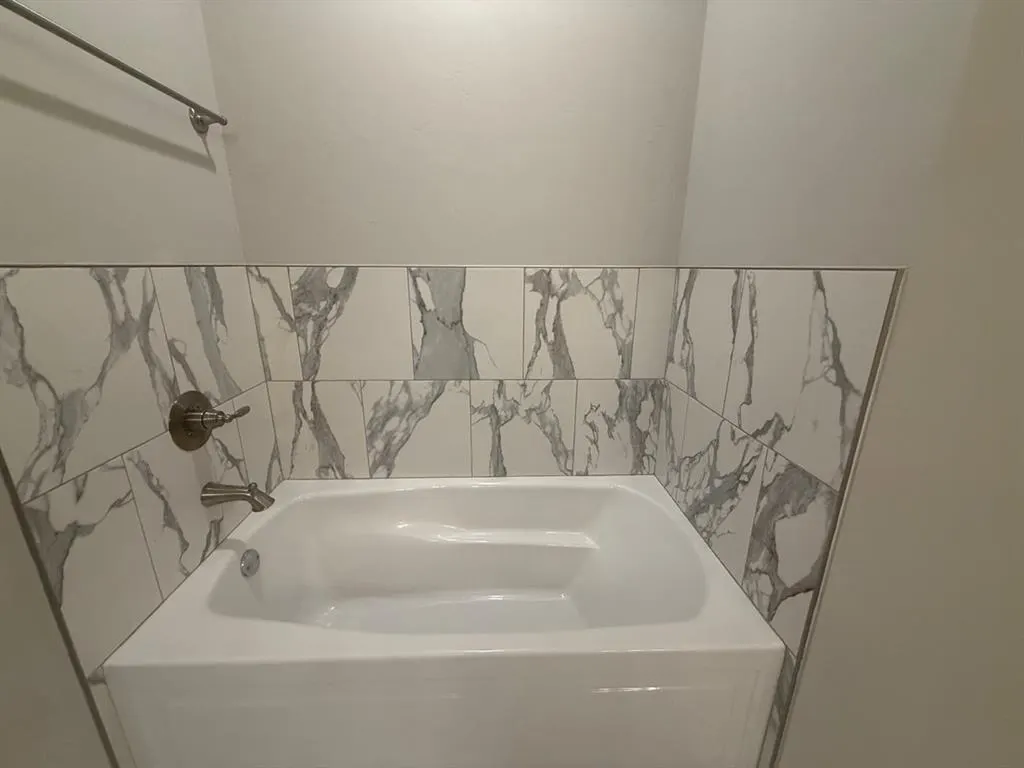 Photo 10 — 9544 Monterey Drive, Edmond, OK 73025