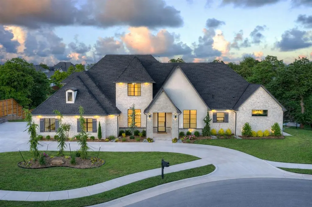 Front exterior — 1117 Falls Bridge Court, Edmond, OK 73034