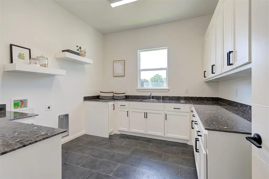 Photo 39 — 1117 Falls Bridge Court, Edmond, OK 73034