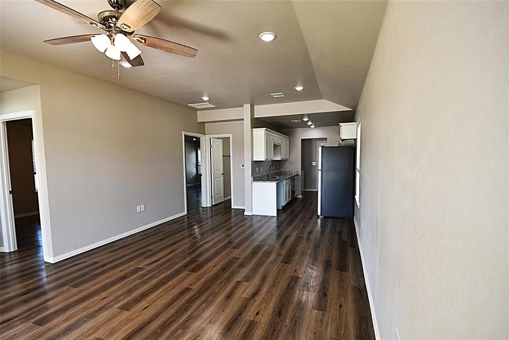 Photo 3 — 820 Elm Street, Achille, OK 74868