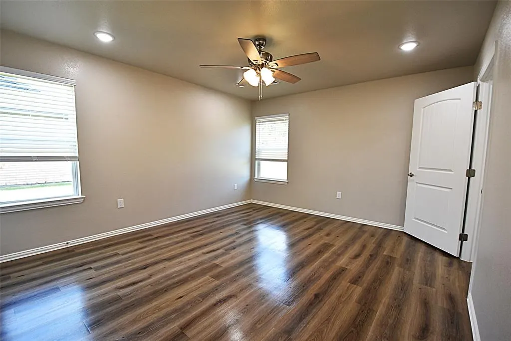 Photo 16 — 820 Elm Street, Achille, OK 74868