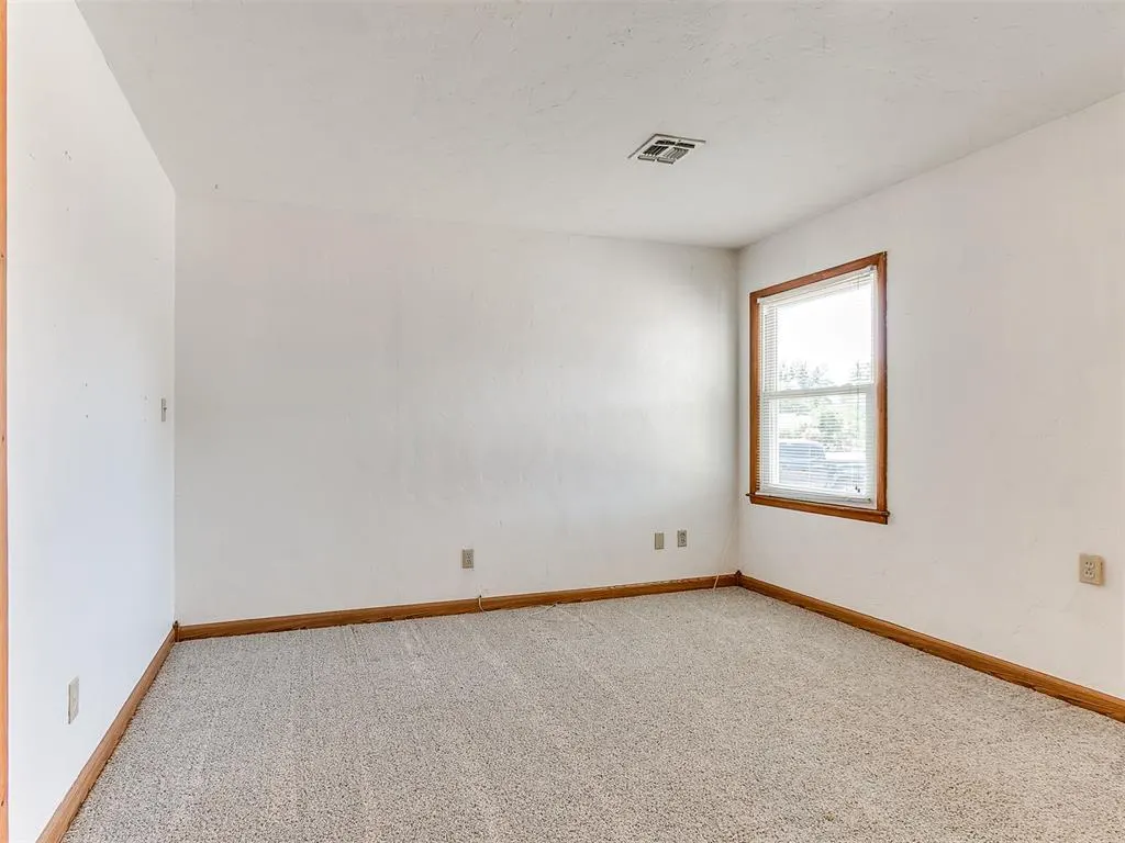 Photo 15 — 4729 SE 17th Street, Del City, OK 73115