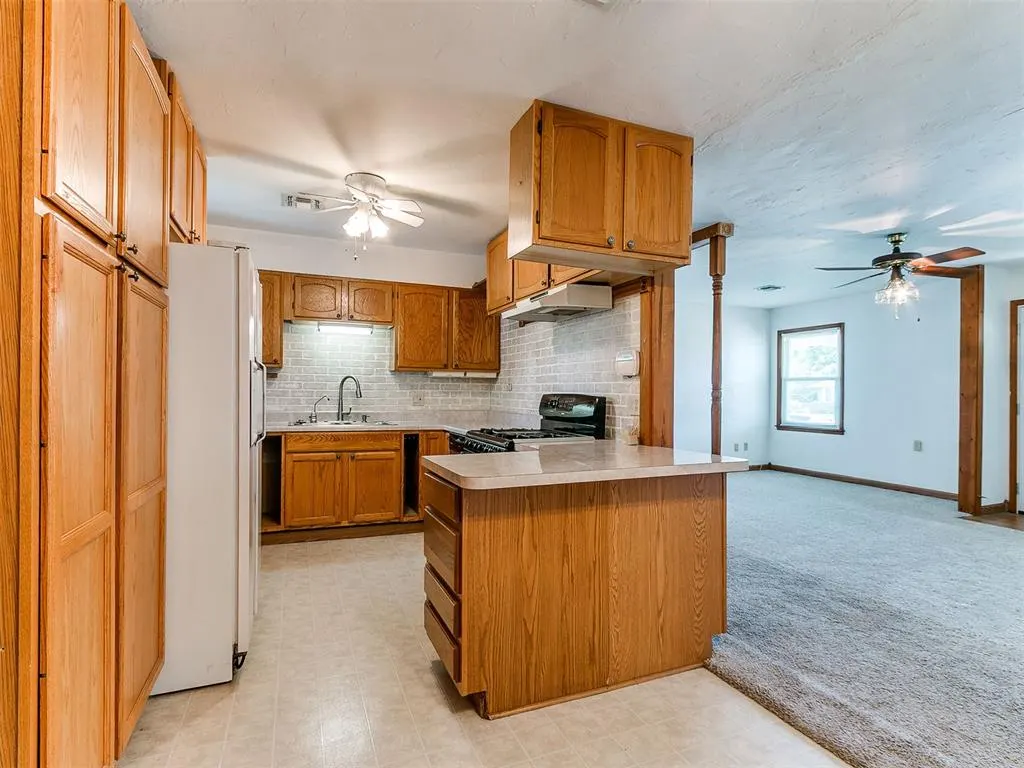 Photo 21 — 4729 SE 17th Street, Del City, OK 73115