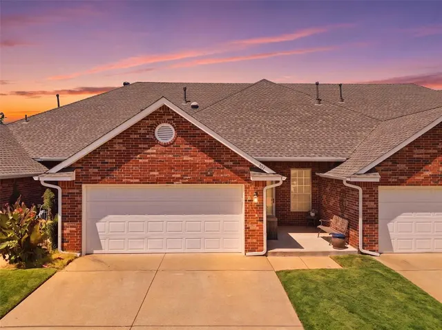 Front exterior — 301 E Ostin Terrace, Mustang, OK 73064