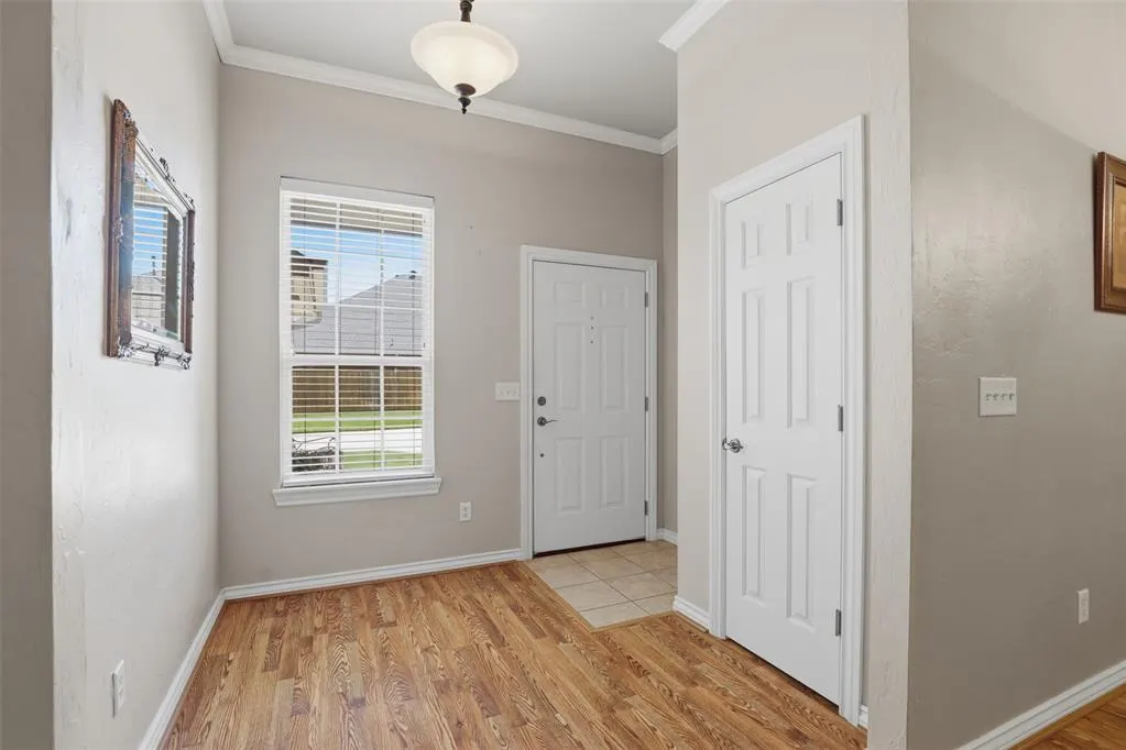 Photo 5 — 301 E Ostin Terrace, Mustang, OK 73064