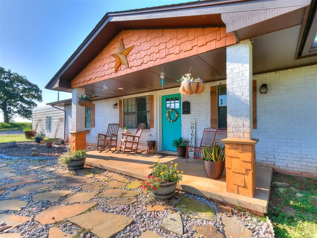 Photo 3 — 17700 Box Road, Lexington, OK 73051