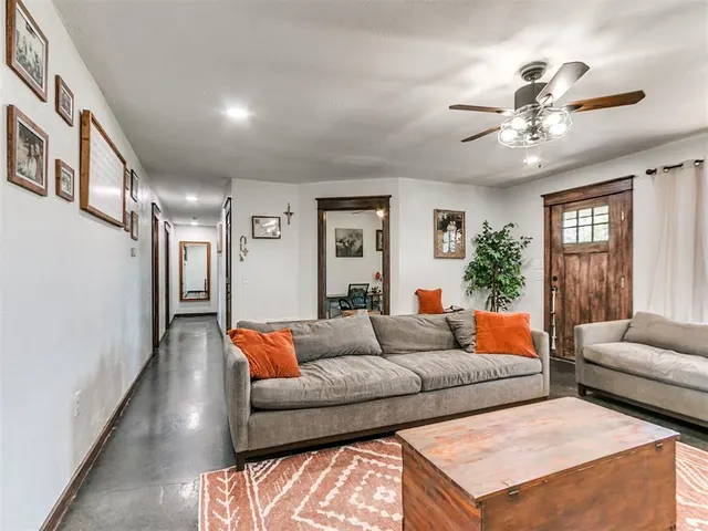 Photo 8 — 17700 Box Road, Lexington, OK 73051