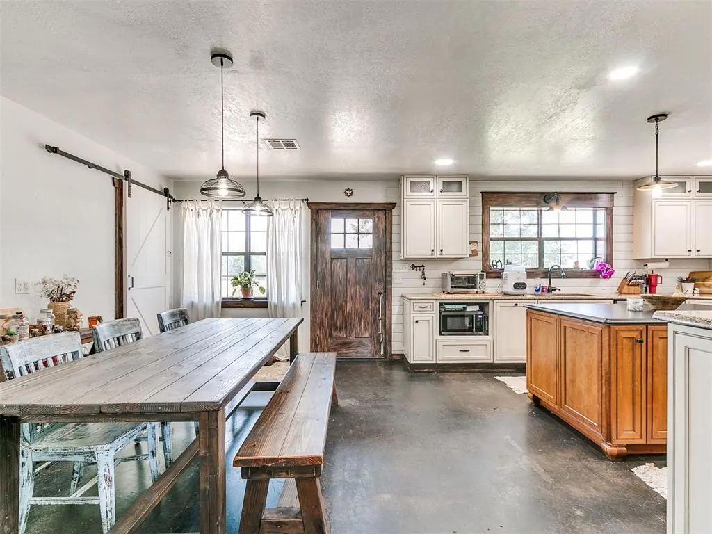 Photo 12 — 17700 Box Road, Lexington, OK 73051