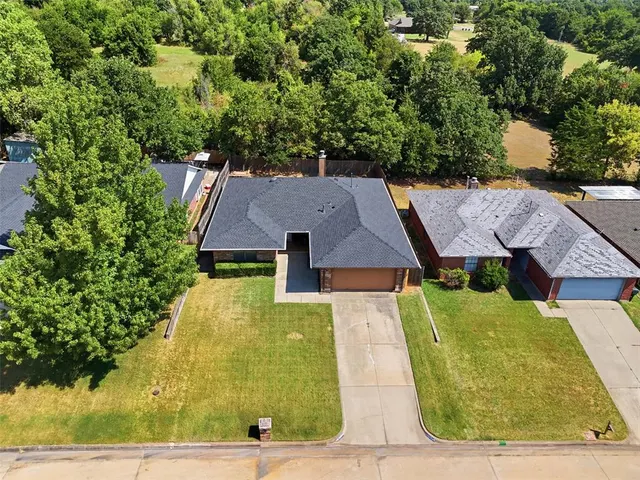Photo 5 — 10809 Ashton Terrace, Midwest City, OK 73130