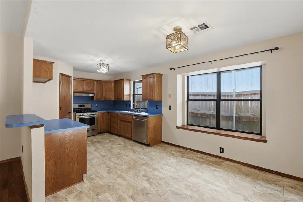 Photo 14 — 10809 Ashton Terrace, Midwest City, OK 73130