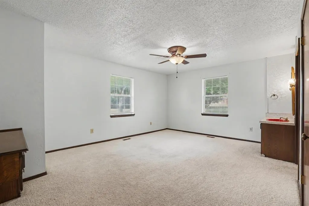 Photo 7 — 500 SW 164th Street, Oklahoma City, OK 73170