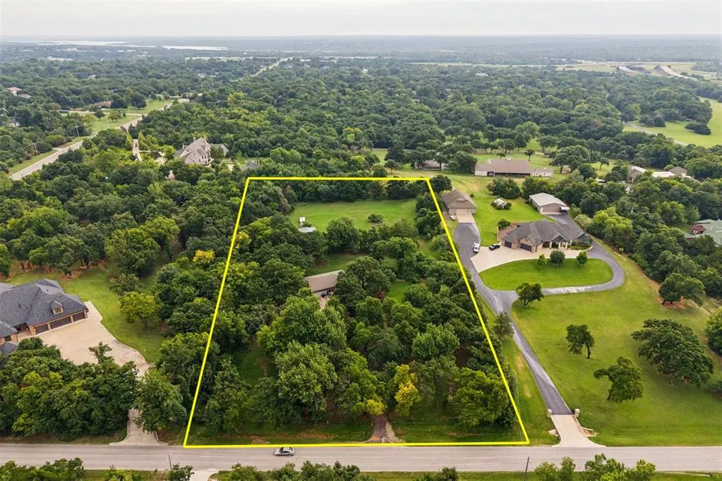 Photo 3 — 13500 N Coltrane Road, Edmond, OK 73013