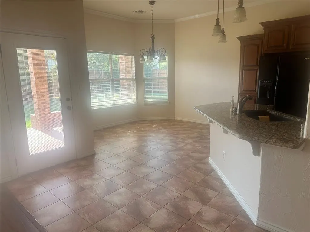 Photo 8 — 11824 Bellhurst Avenue, Oklahoma City, OK 73162