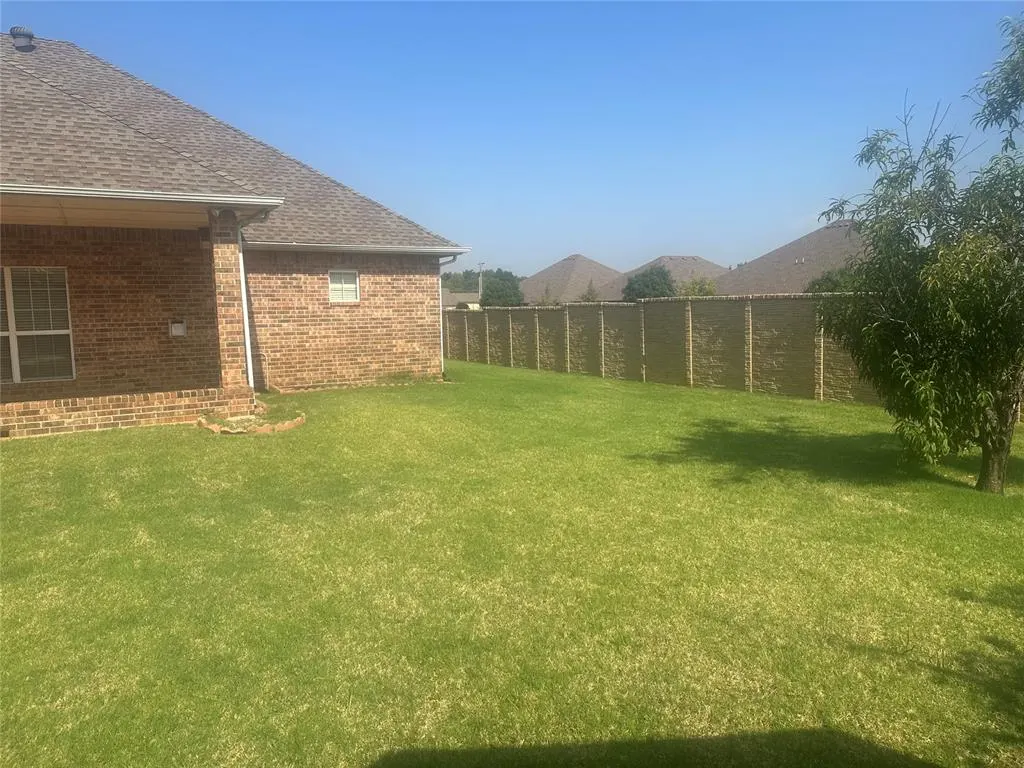 Photo 40 — 11824 Bellhurst Avenue, Oklahoma City, OK 73162