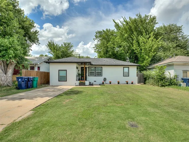 Photo 6 — 929 SW 52nd Street, Oklahoma City, OK 73109