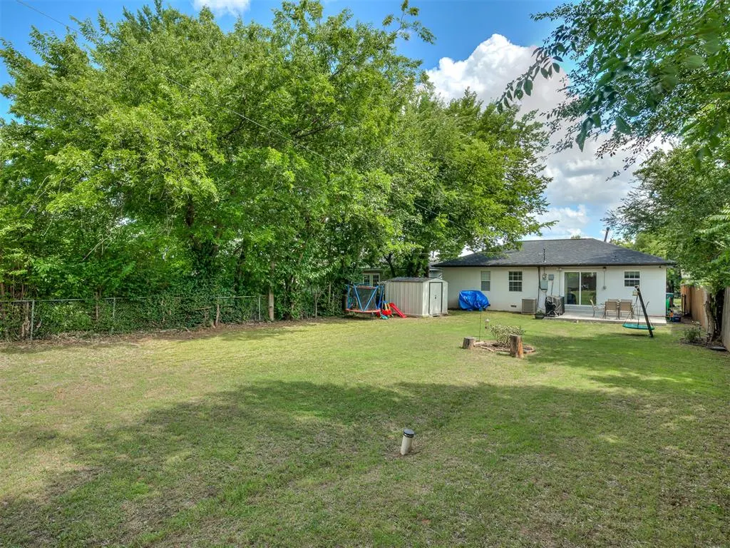 Photo 26 — 929 SW 52nd Street, Oklahoma City, OK 73109