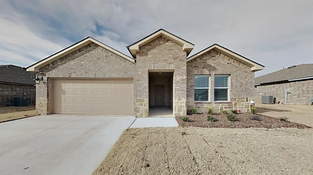 Photo 2 — 2513 Billie Lane, Yukon, OK 73099