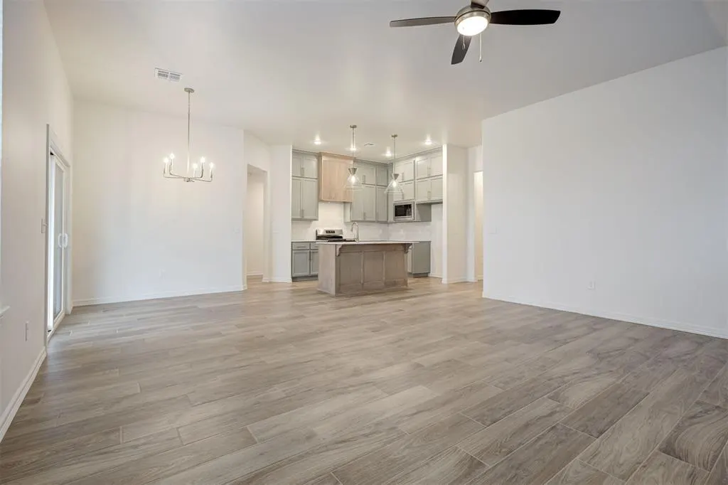 Photo 20 — 12017 NW 121st Circle, Yukon, OK 73099