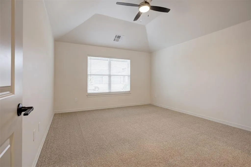 Photo 24 — 12017 NW 121st Circle, Yukon, OK 73099