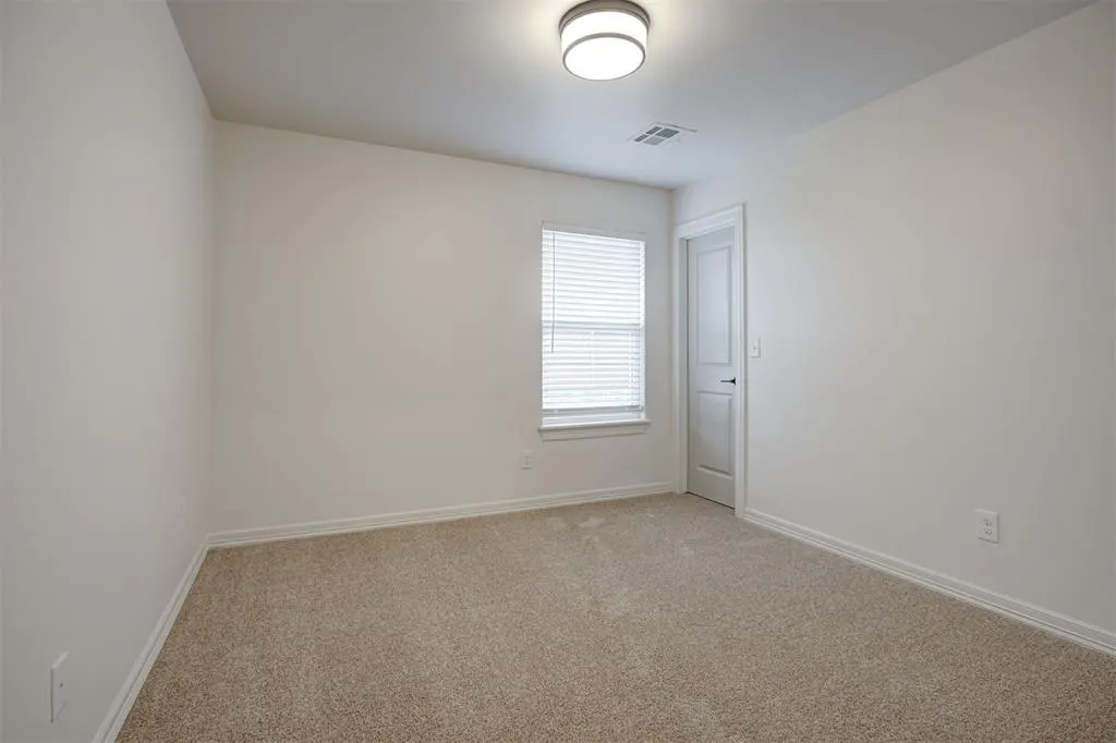 Photo 33 — 12017 NW 121st Circle, Yukon, OK 73099