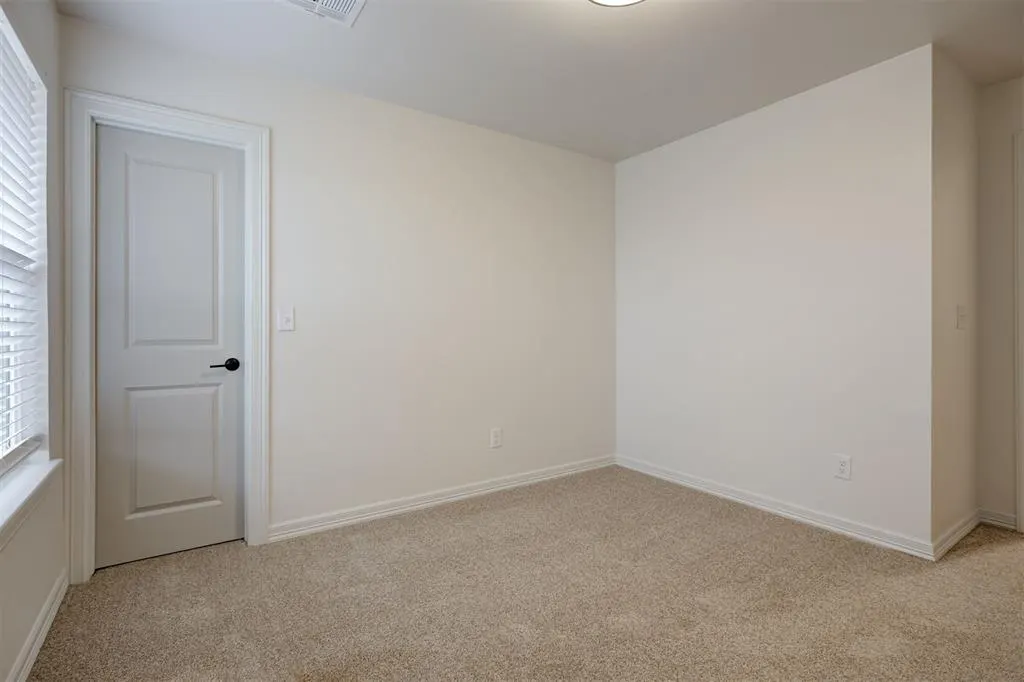 Photo 34 — 12017 NW 121st Circle, Yukon, OK 73099