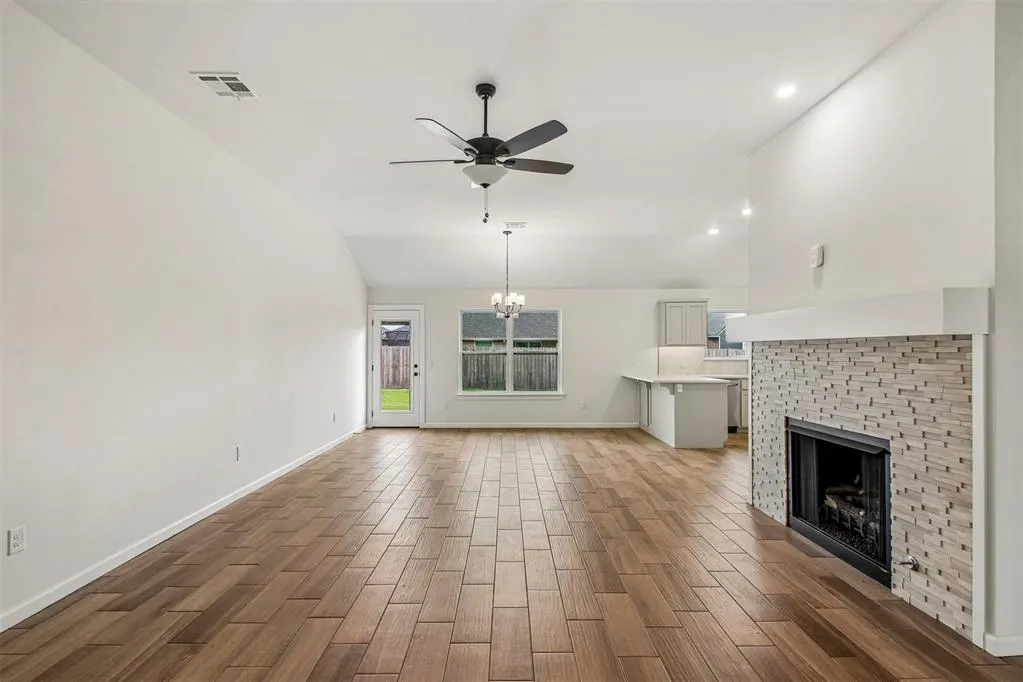 Photo 5 — 1112 Redwood Creek Drive, Yukon, OK 73099