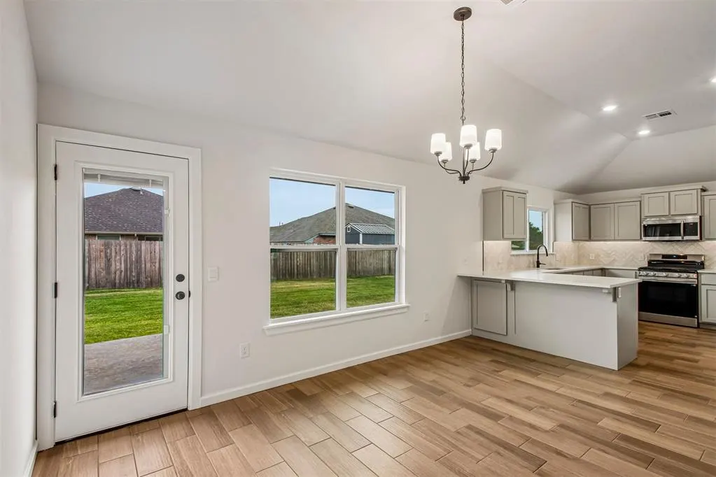 Photo 10 — 1112 Redwood Creek Drive, Yukon, OK 73099