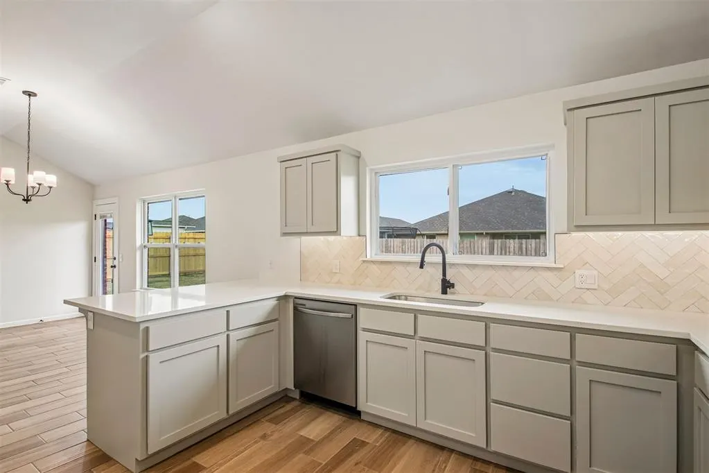 Photo 16 — 1112 Redwood Creek Drive, Yukon, OK 73099