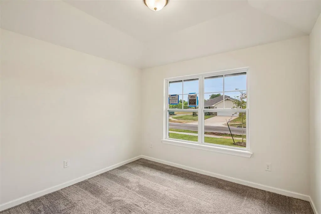 Photo 30 — 1112 Redwood Creek Drive, Yukon, OK 73099