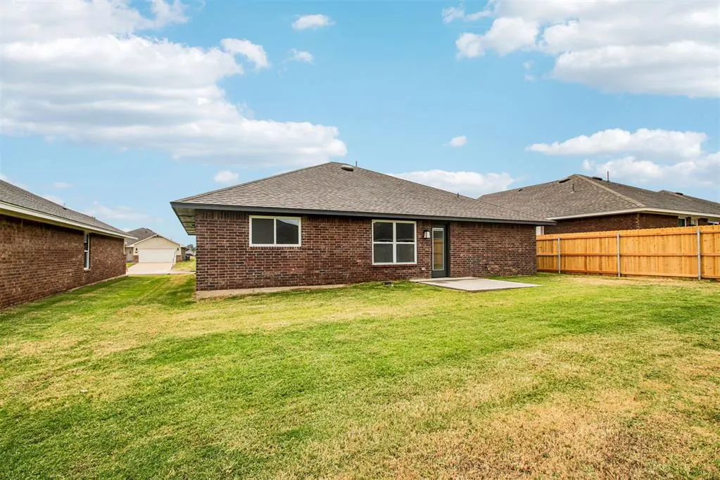 Photo 32 — 1112 Redwood Creek Drive, Yukon, OK 73099