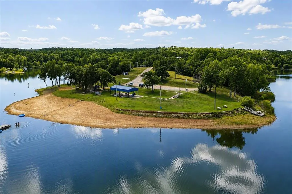Photo 23 — 21201 E Sixth Street, Hinton, OK 73047