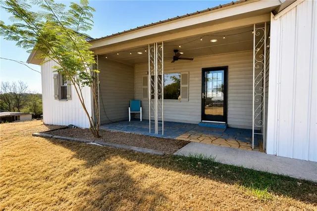 Photo 2 — 21201 E Sixth Street, Hinton, OK 73047