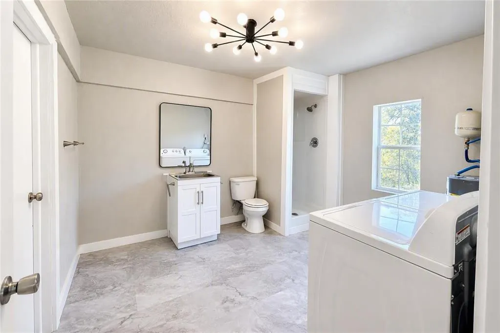 Photo 13 — 21201 E Sixth Street, Hinton, OK 73047