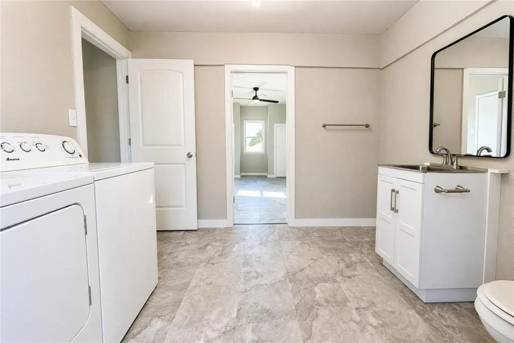 Photo 14 — 21201 E Sixth Street, Hinton, OK 73047